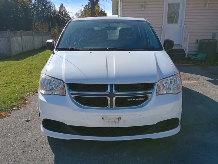 Dodge Grand Caravan 2016 photo 5