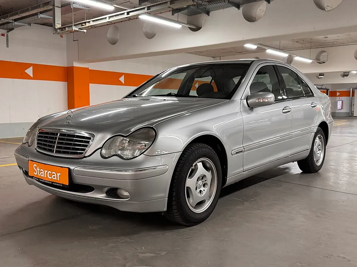 Mercedes-Benz C-Class 2001 photo 2