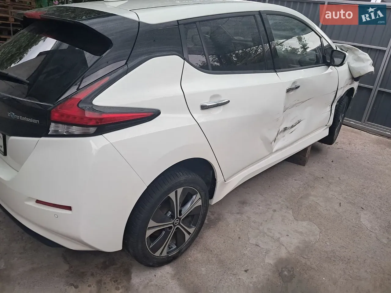 Nissan Leaf 2021 photo 3