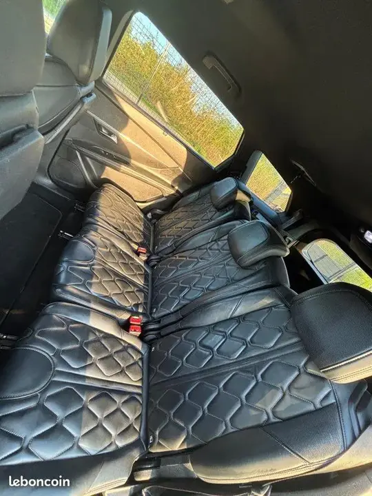 Peugeot 5008 2019 photo 3