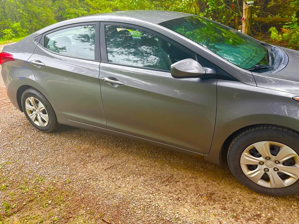 Hyundai Elantra 2013 photo 3