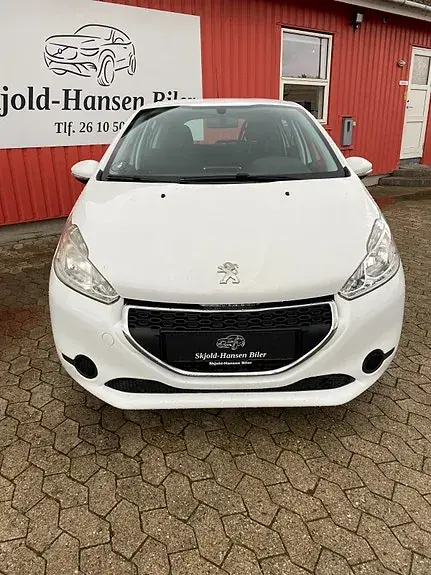 Peugeot 208 2014 photo 4