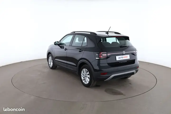 Volkswagen T-Cross 2023 photo 2