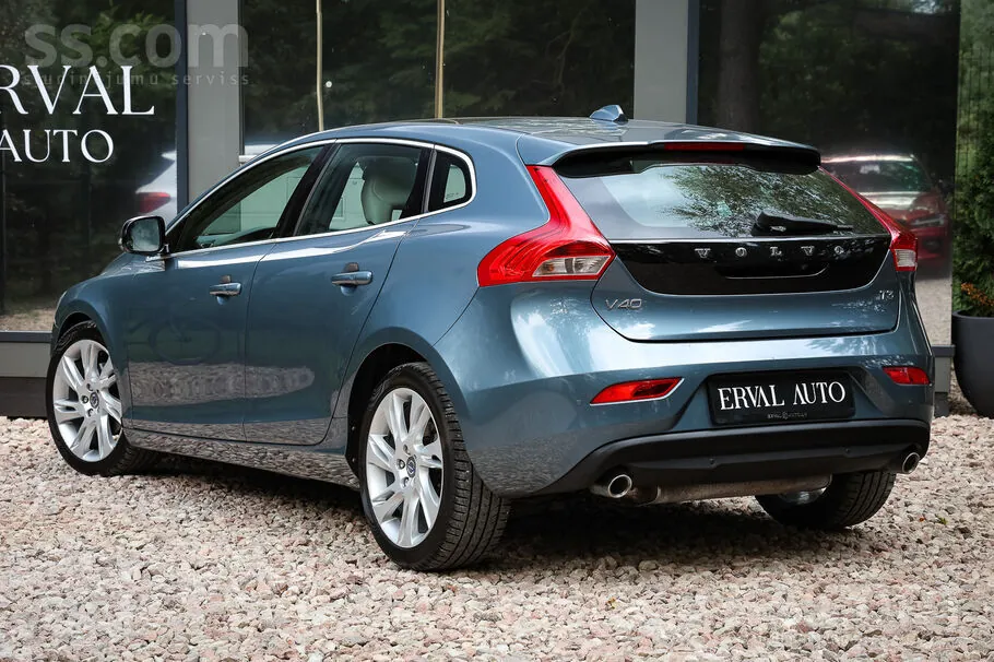 Volvo V40 2012 photo 4