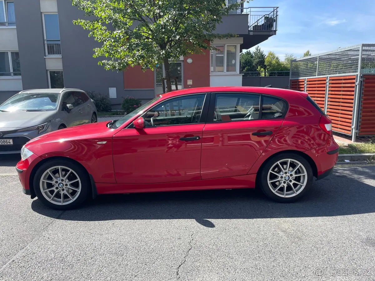 BMW 1 Series 2006 photo 2