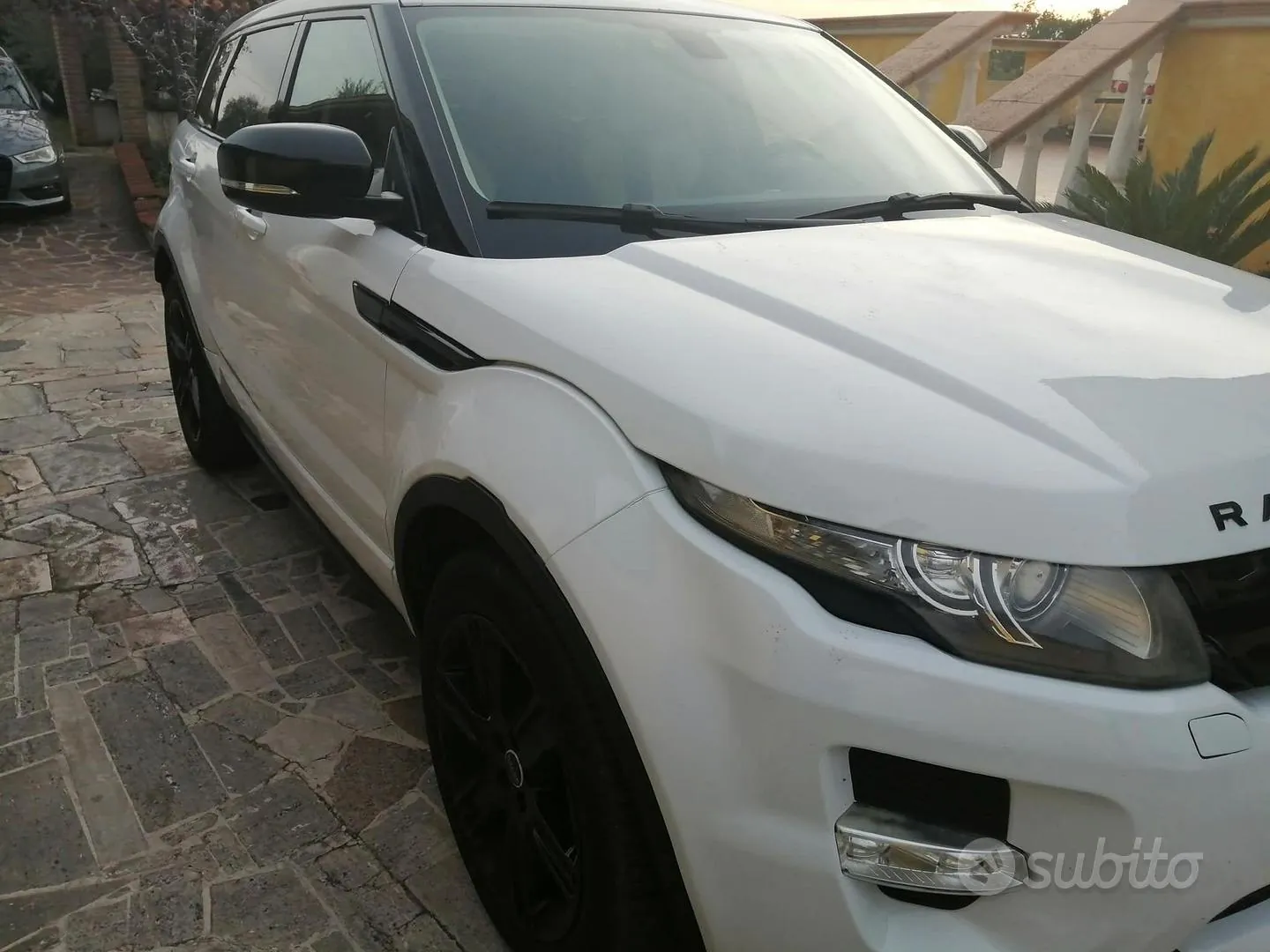 Land Rover Range Rover Evoque 2013 photo 3