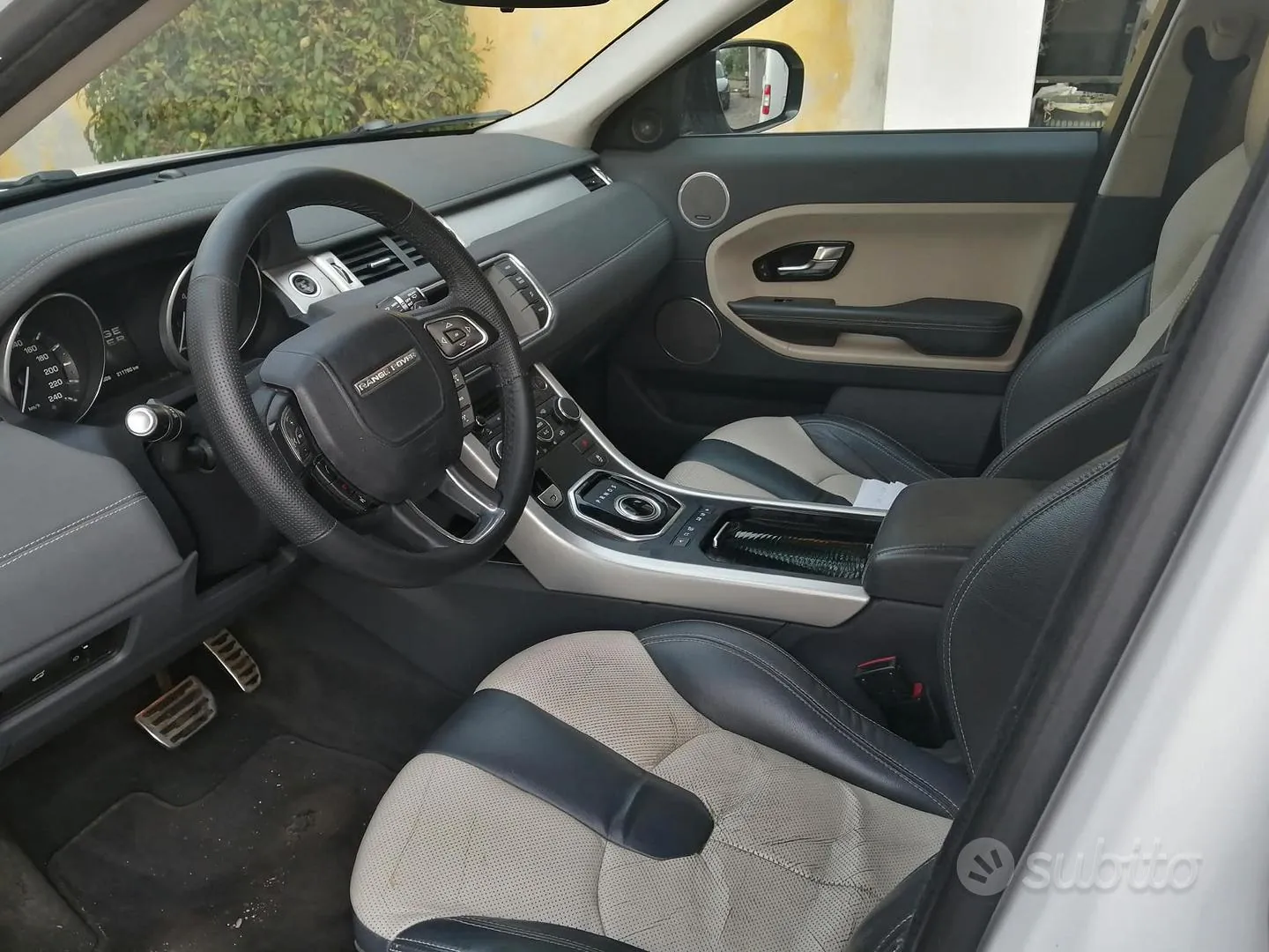 Land Rover Range Rover Evoque 2013 photo 5