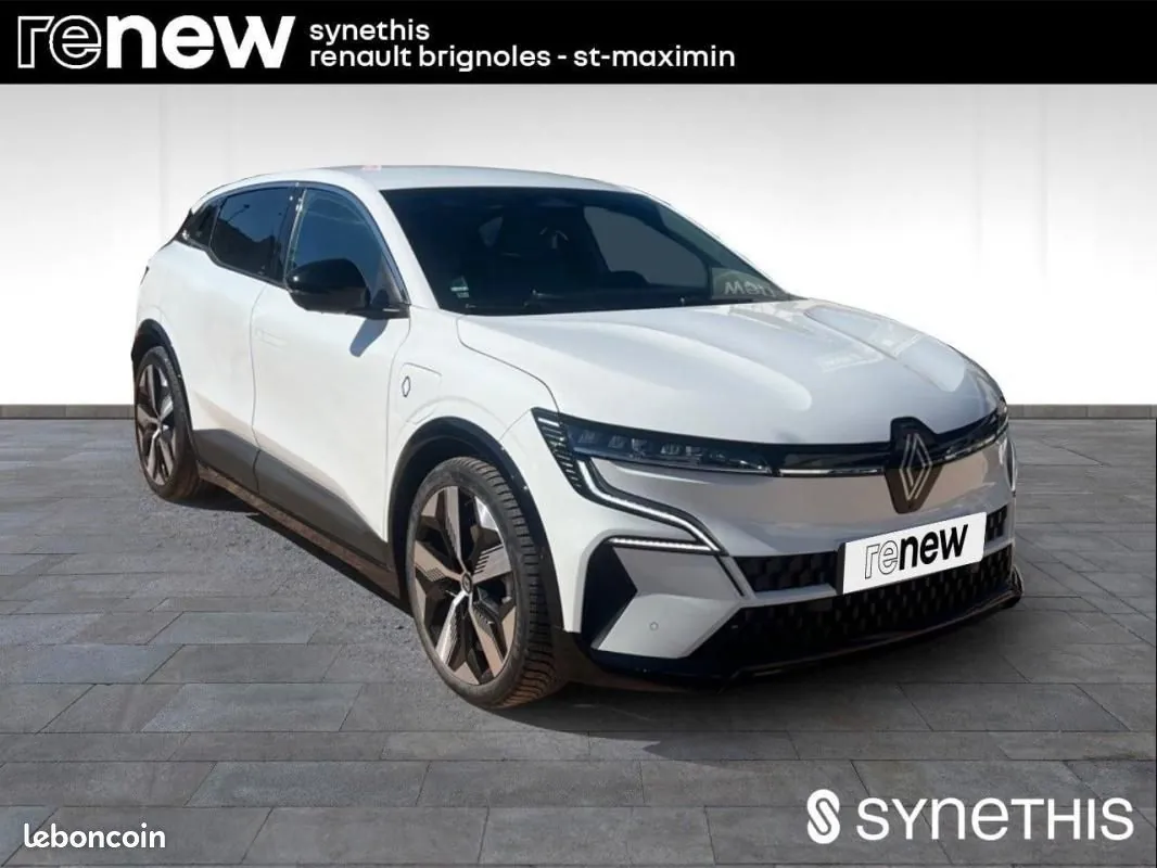 Renault Megane 2023 photo 2
