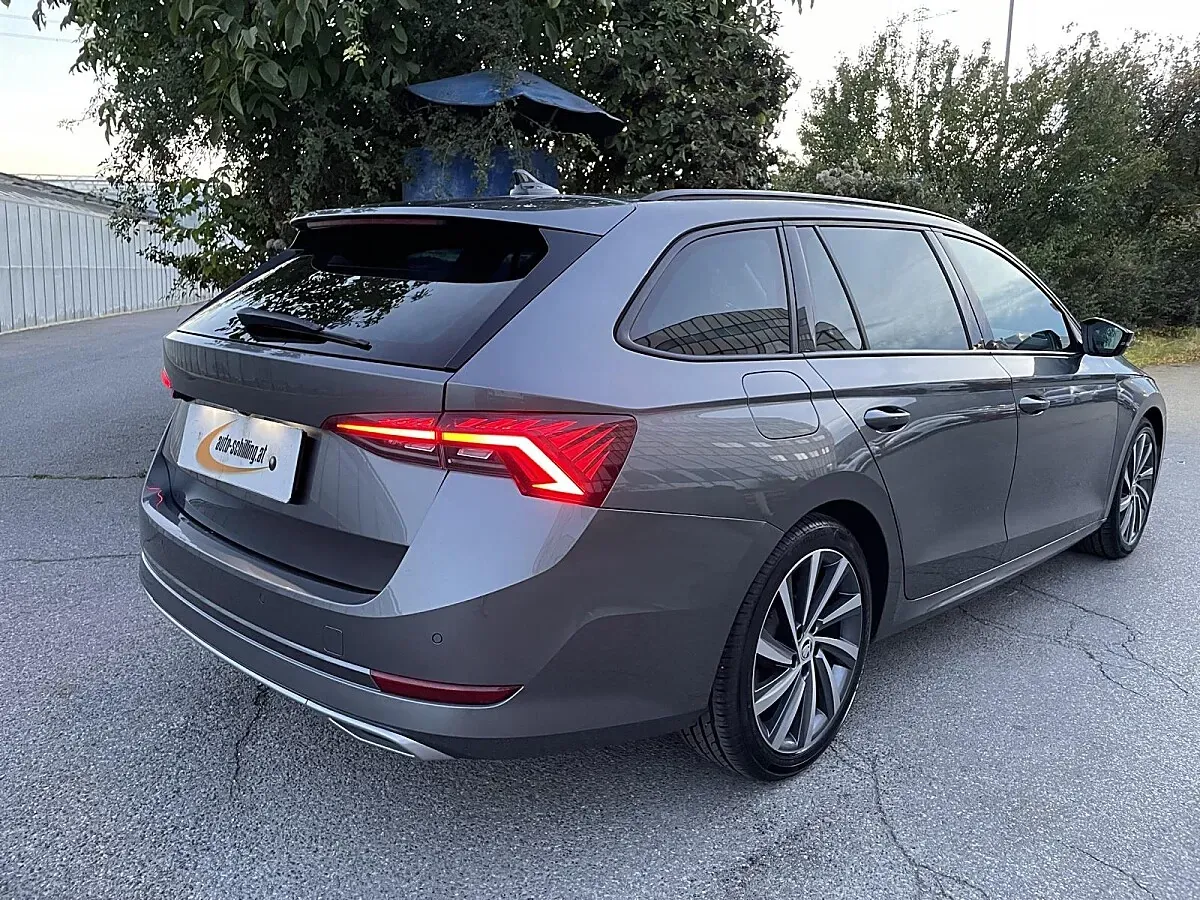 Skoda Octavia 2022 photo 3