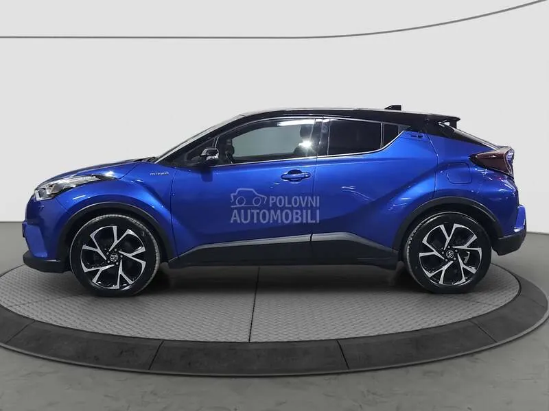 Toyota C-Hr 2019 photo 2