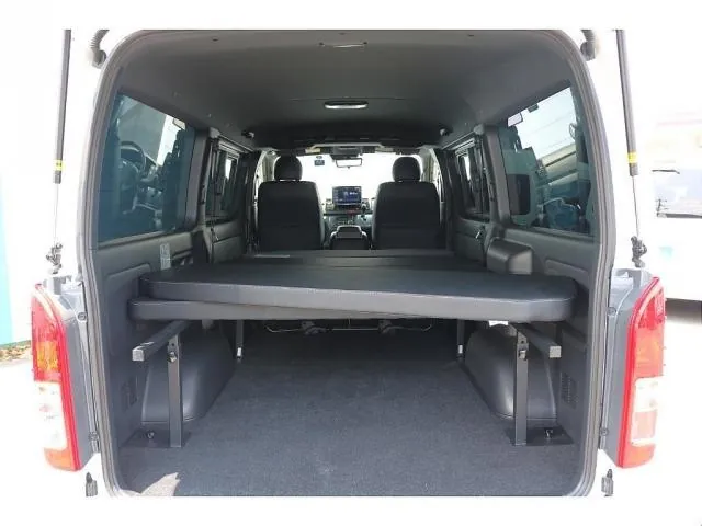 Toyota Hiace 2024 photo 5