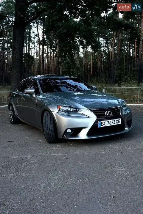 Lexus Is