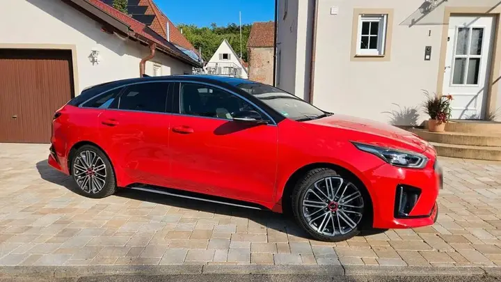 Kia Proceed