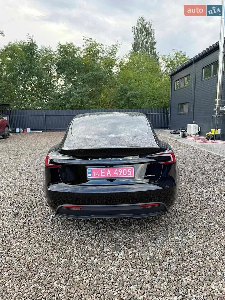 Tesla Model 3 2024 photo 5