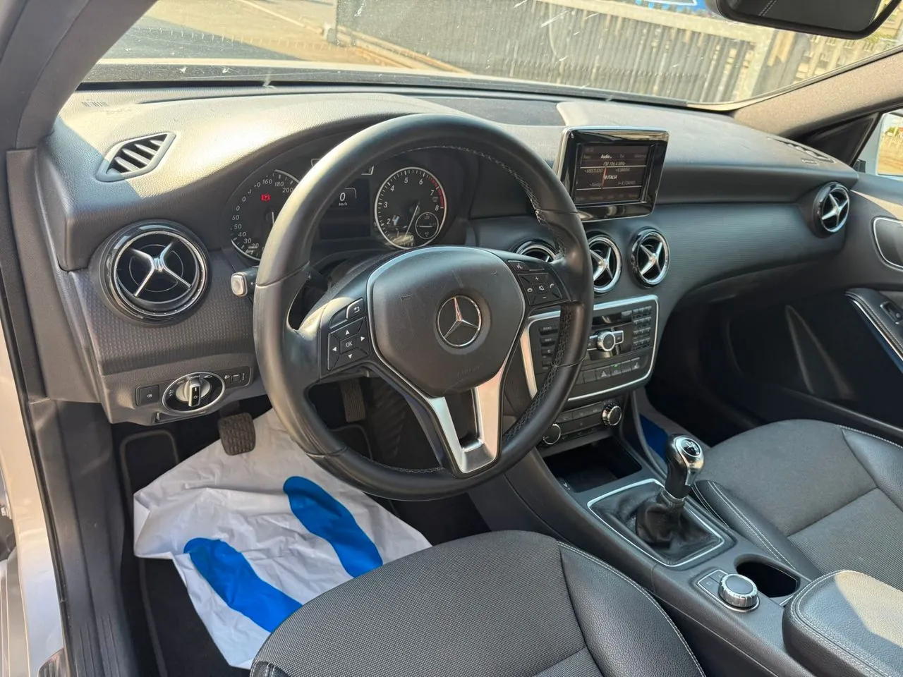 Mercedes-Benz A180 2013 photo 5