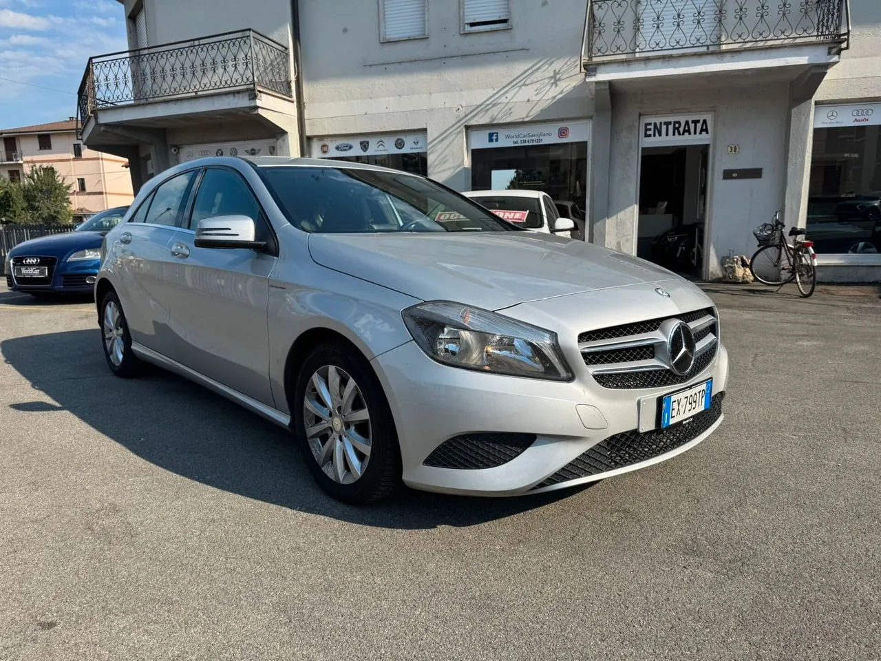 Mercedes-Benz A180 2013 photo 4