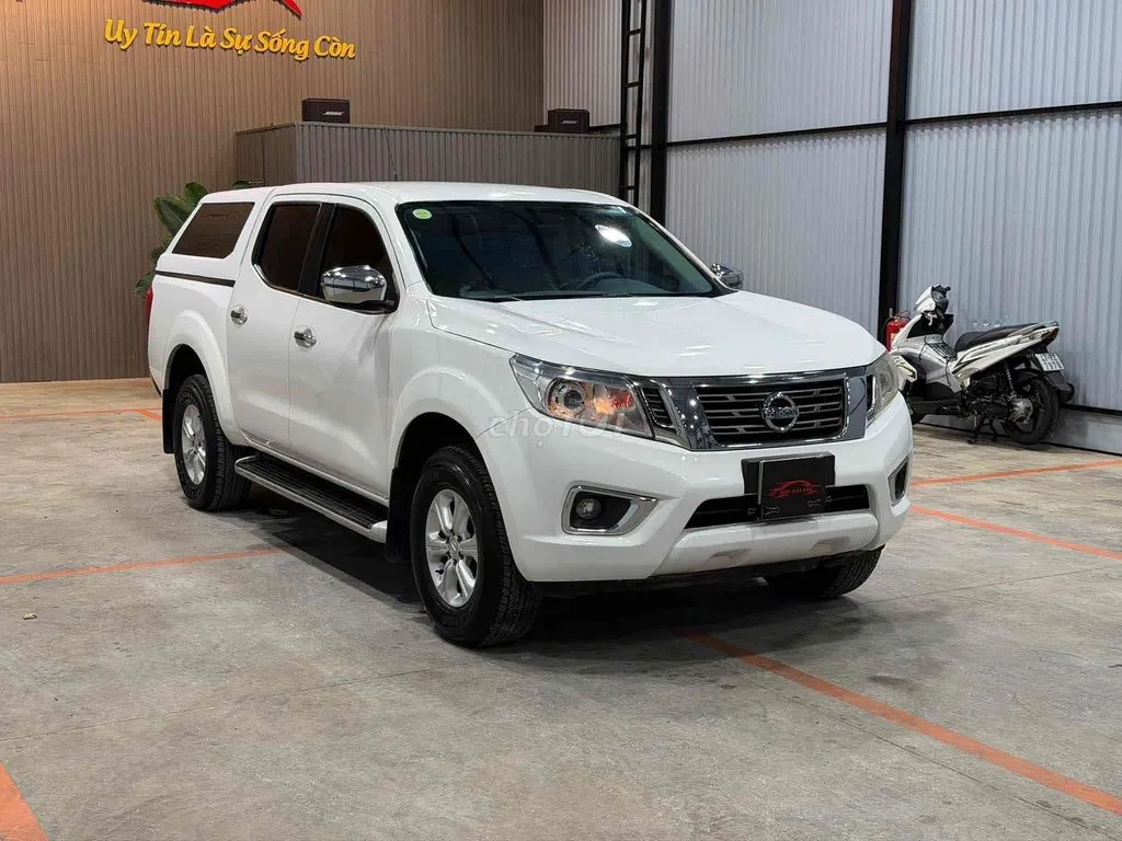 Nissan Navara 2017 photo 2