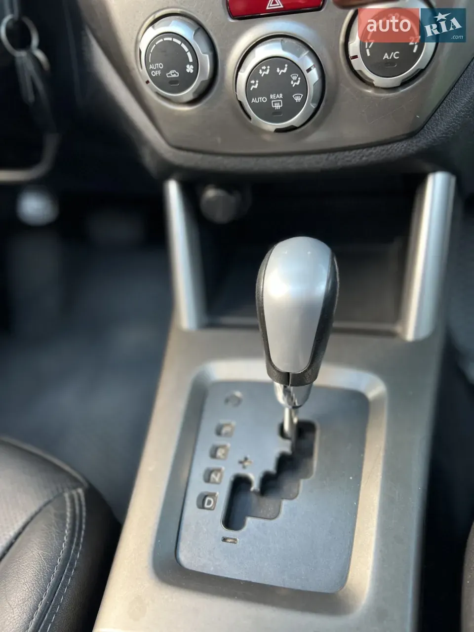 Subaru Forester 2011 photo 3