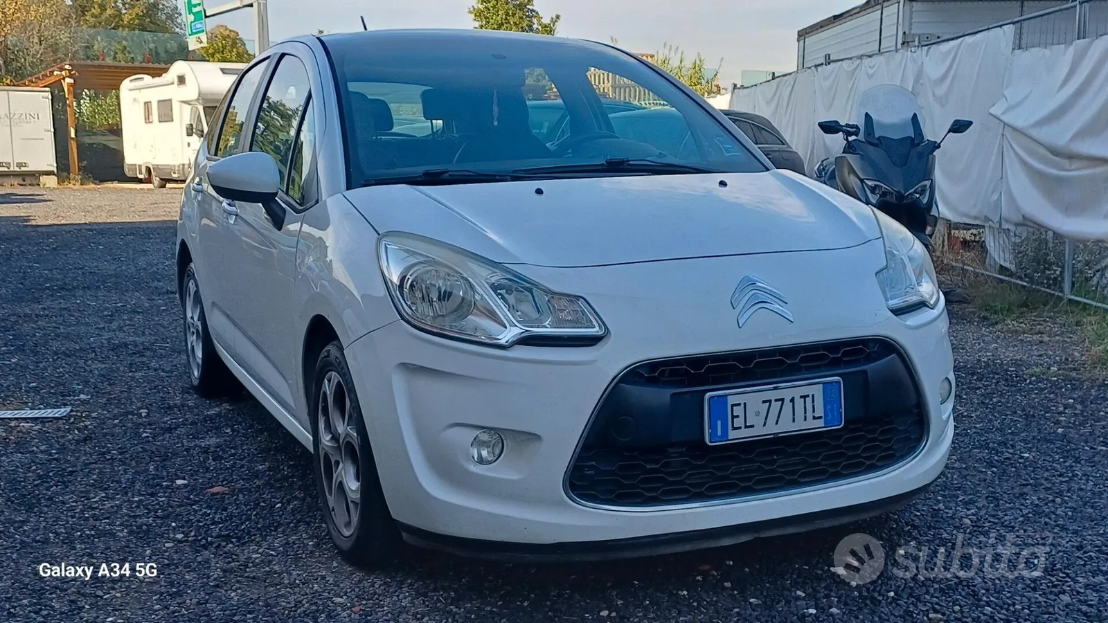 Citroen C3 2012 photo 2