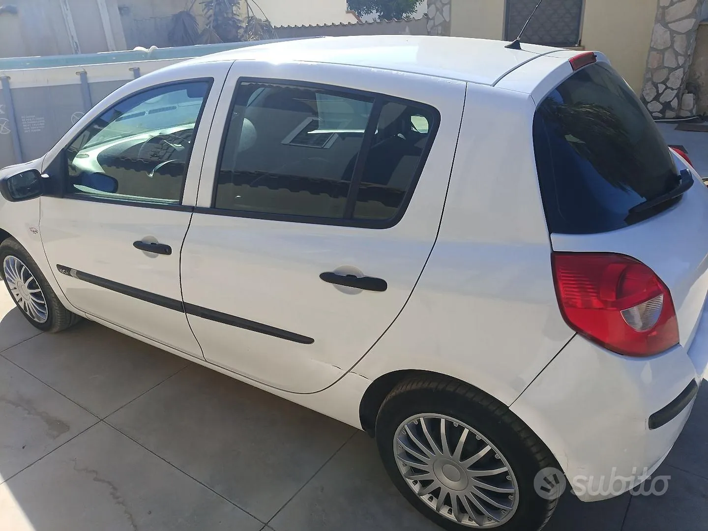 Renault Clio 2006 photo 3