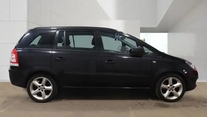 Vauxhall Zafira 2012 photo 3
