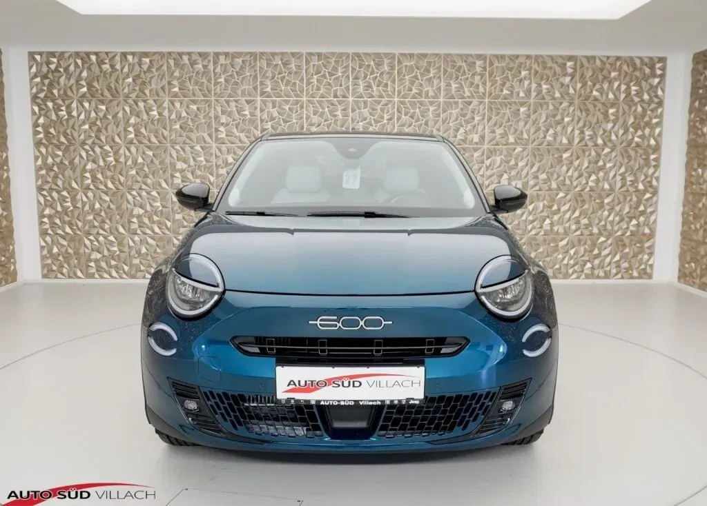Fiat 600 2025 photo 2