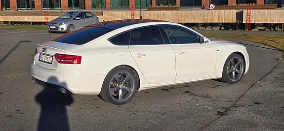 Audi A5 2011 photo 4