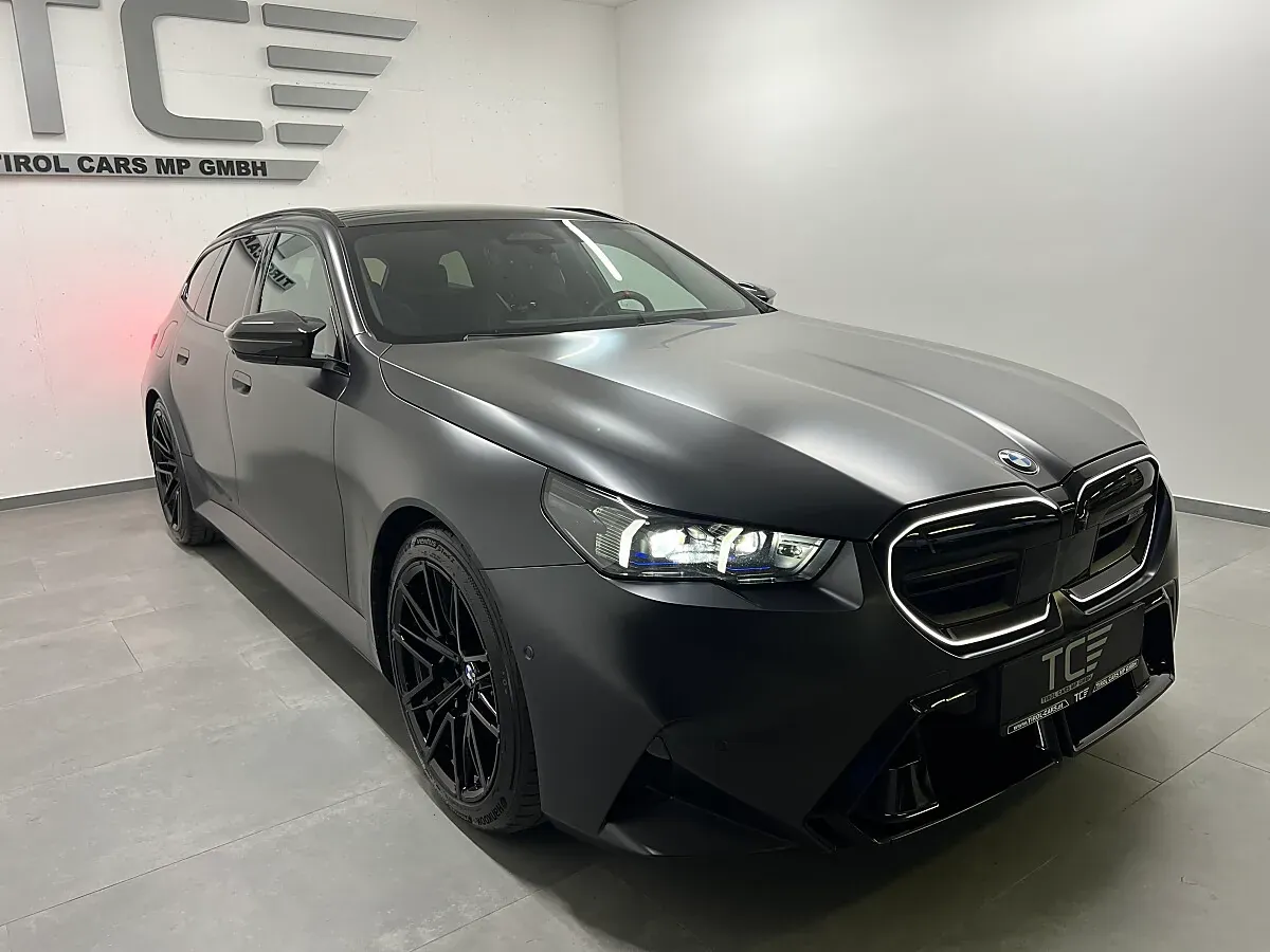 BMW 5Er-Reihe M5 Touring 2025 photo 2