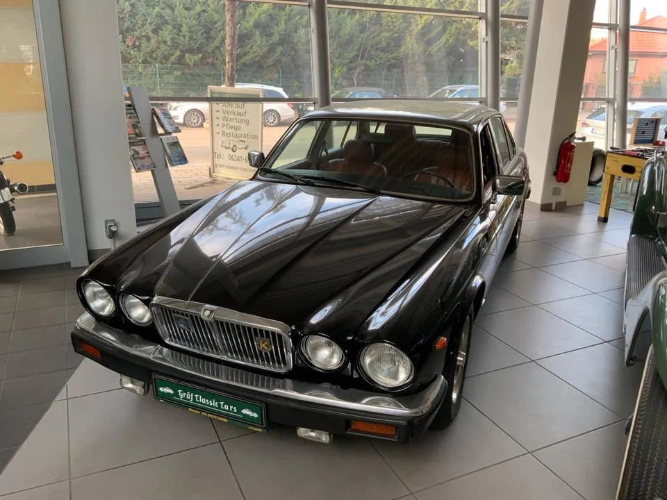 Jaguar Xj