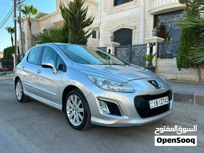 Peugeot 308 2012 photo 4