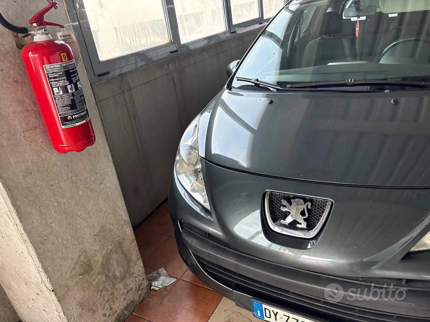 Peugeot 207 2012 photo 4