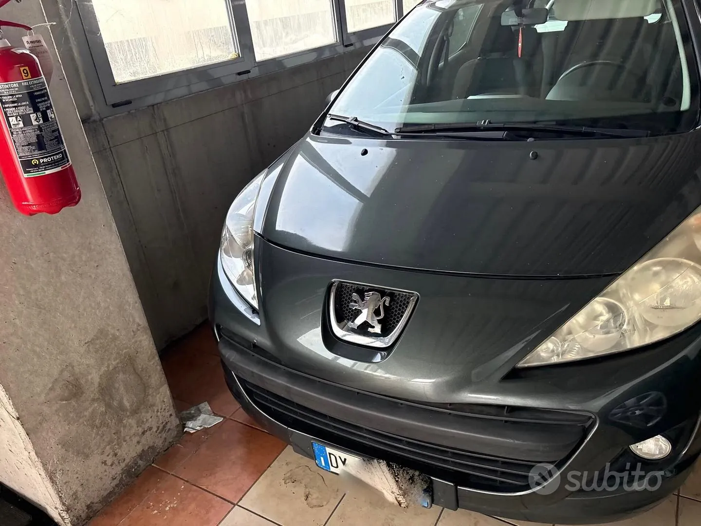 Peugeot 207 2012 photo 3