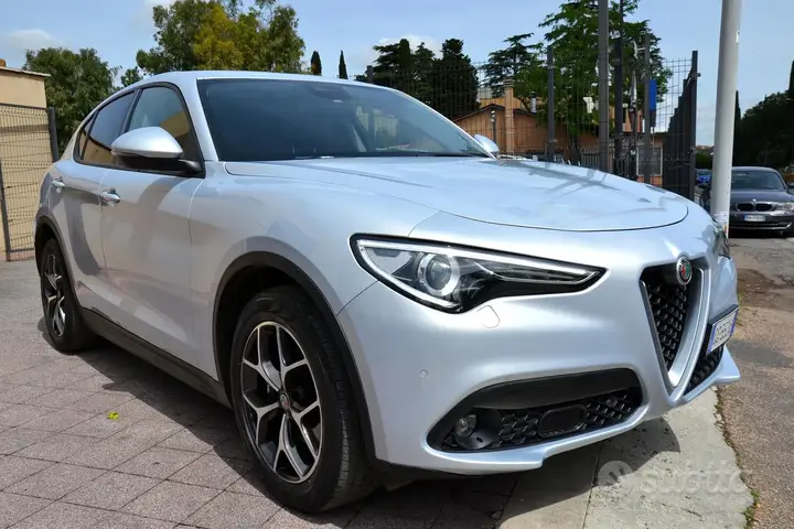 Alfa Romeo Stelvio 2021 photo 4