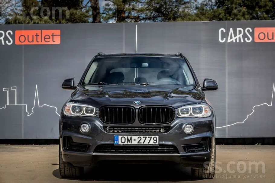 BMW X5 2015 photo 2