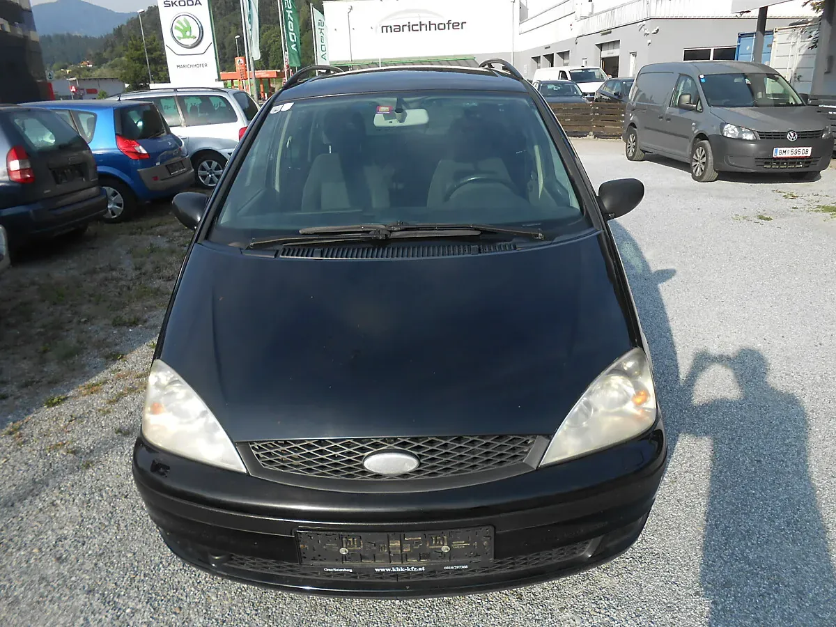 Ford Galaxy 2002 photo 2