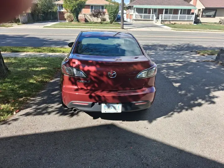 Mazda 3 2010 photo 4