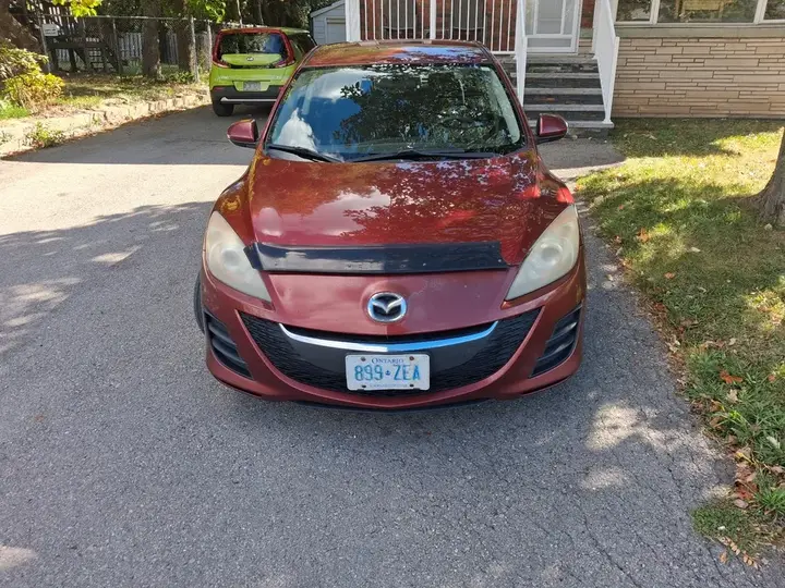 Mazda 3 2010 photo 2