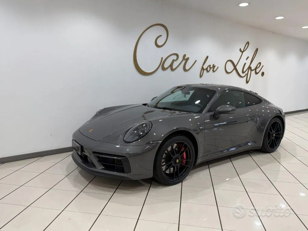 Porsche 911 2023 photo 4
