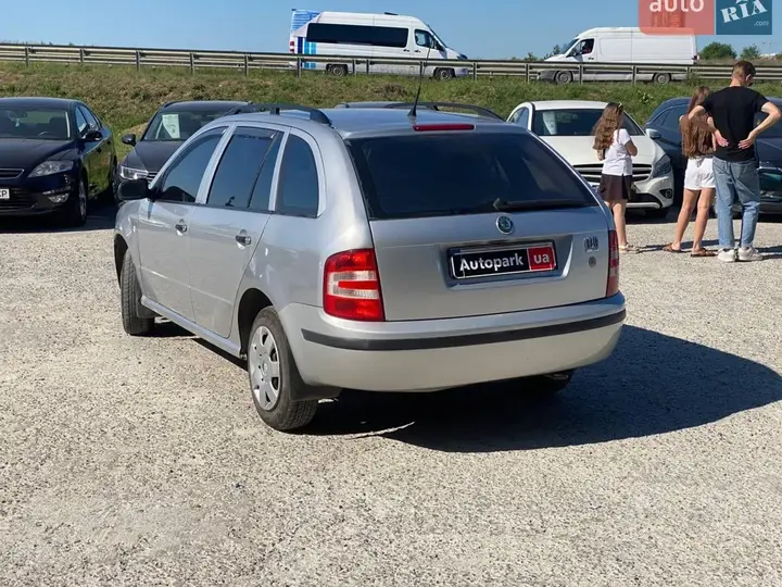 Skoda Fabia 2006 photo 5