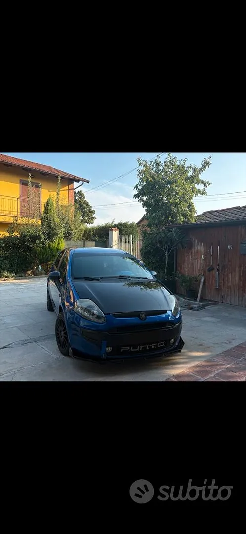 Fiat Punto Evo 2011 photo 2