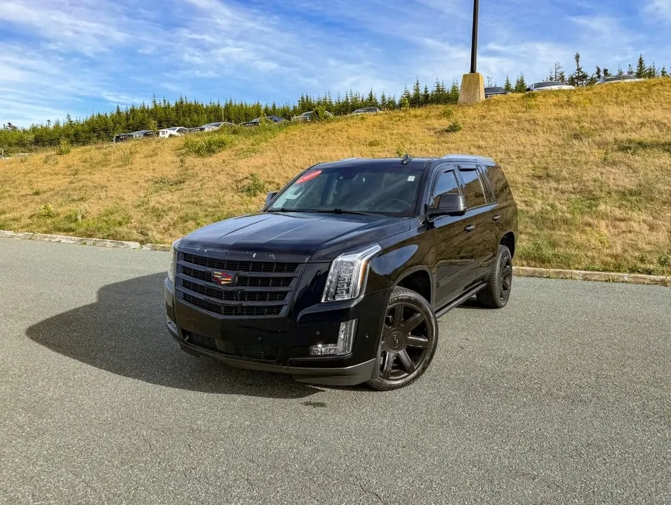 Cadillac Escalade 2017 photo 2