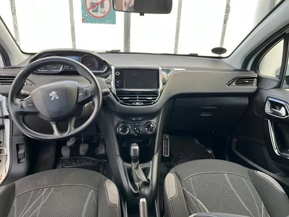 Peugeot 208 2014 photo 5