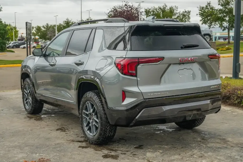 GMC Terrain 2027 photo 5