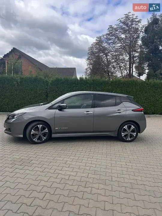 Nissan Leaf 2019 photo 3