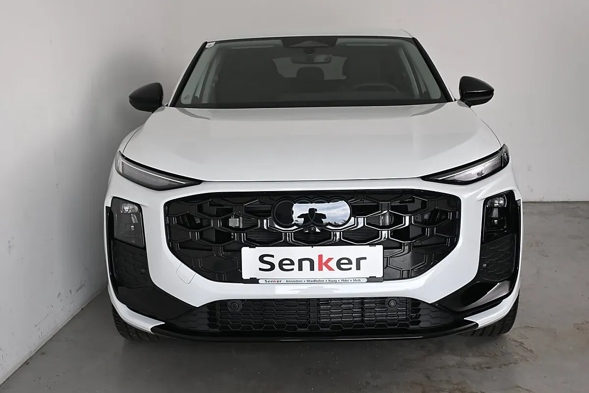 Audi Q3 2026 photo 3
