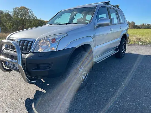 Toyota Land Cruiser 2006 photo 2