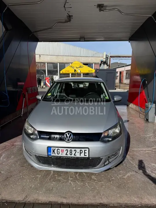 Volkswagen Polo 2010 photo 4