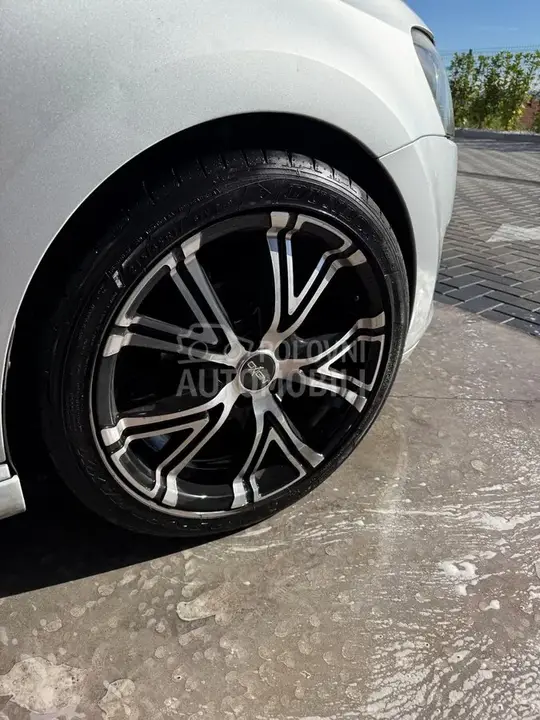 Volkswagen Polo 2010 photo 3