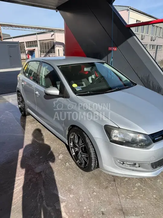 Volkswagen Polo 2010 photo 5