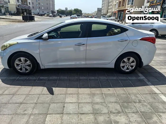 Hyundai Elantra 2013 photo 4